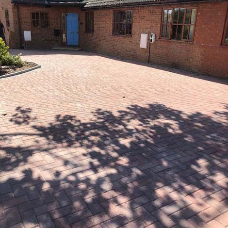 Block paved driveway - Porton