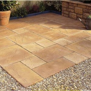 Small Courtyard using Buff Paving Slabs